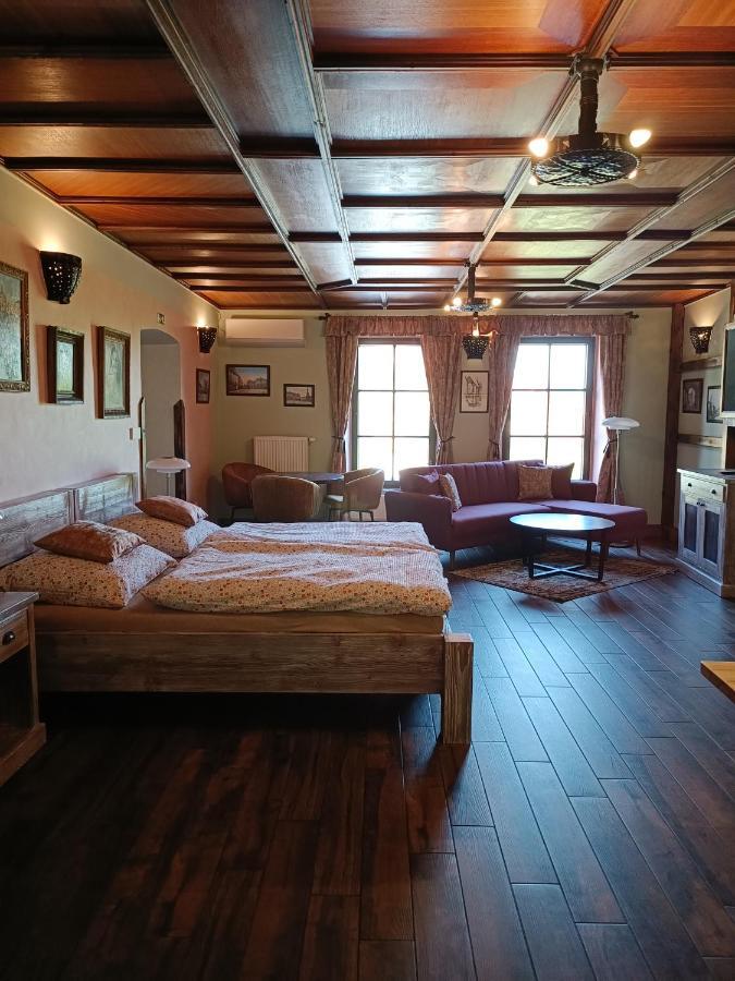 U Paluku Appartement Chrudim Buitenkant foto