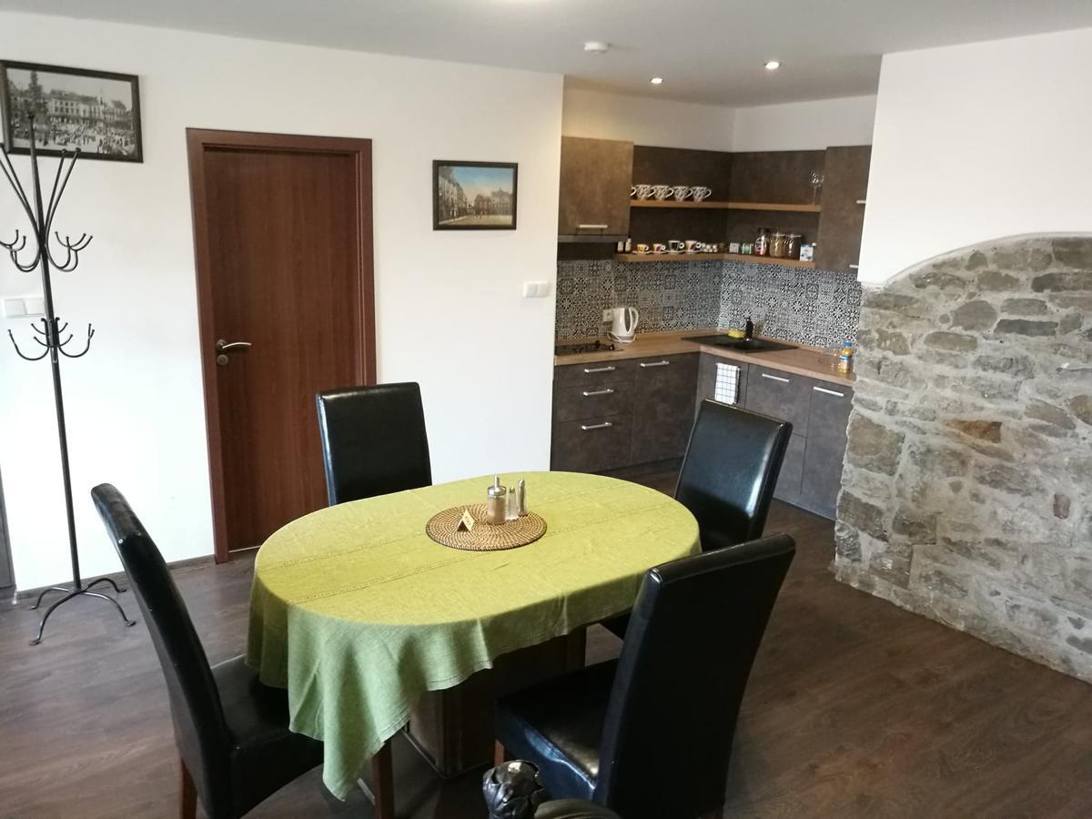 U Paluku Appartement Chrudim Buitenkant foto
